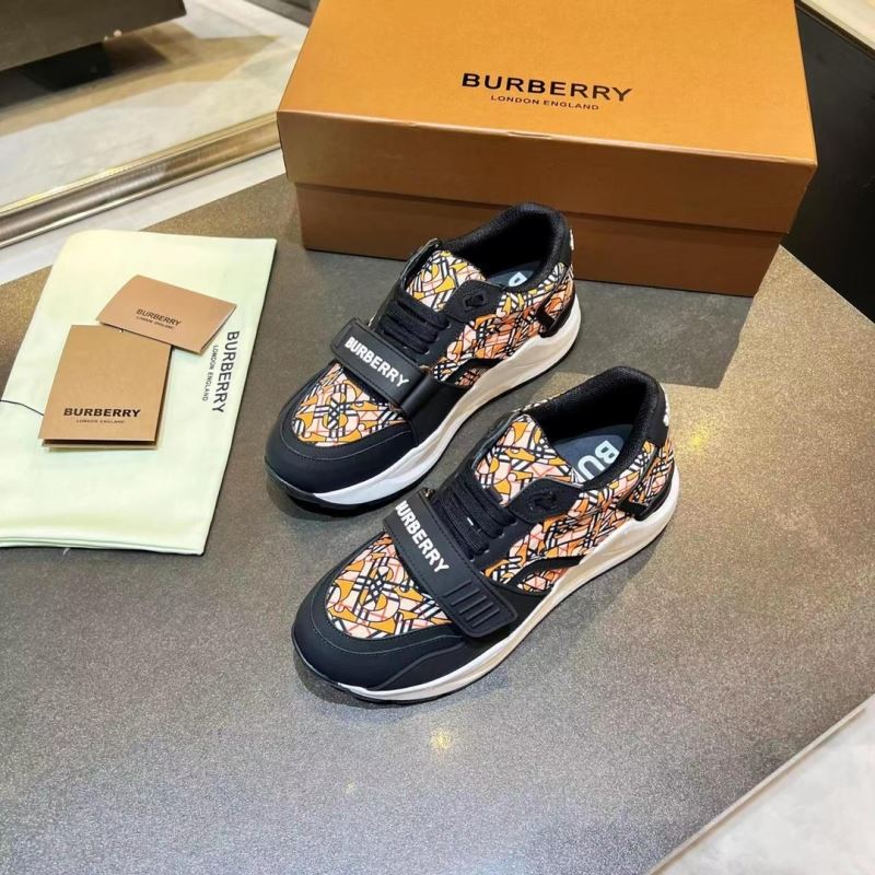 Burberry Low Shoes